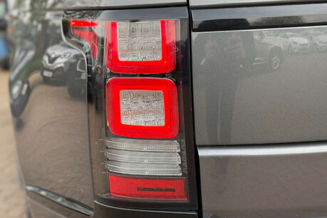 Land Rover Range Rover 3.0 TD V6 Vogue Auto 4WD Euro 6 (s/s) 5dr 46