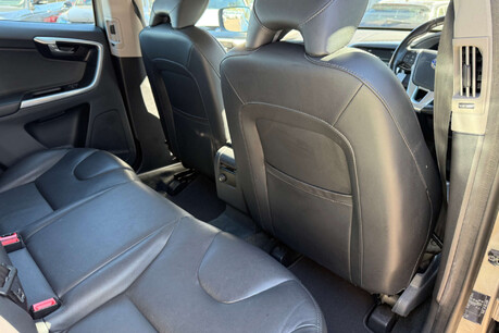 Volvo XC60 2.0 D4 SE Lux Nav Geartronic Euro 6 (s/s) 5dr 9