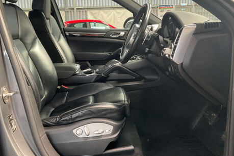 Porsche Cayenne 3.0 TD V6 Tiptronic 4WD Euro 5 (s/s) 5dr 6