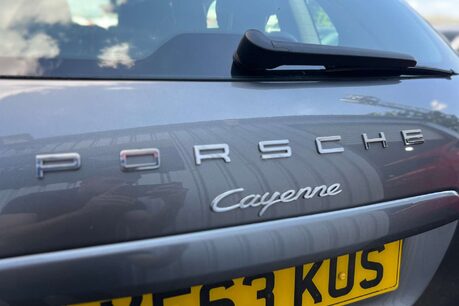 Porsche Cayenne 3.0 TD V6 Tiptronic 4WD Euro 5 (s/s) 5dr 3