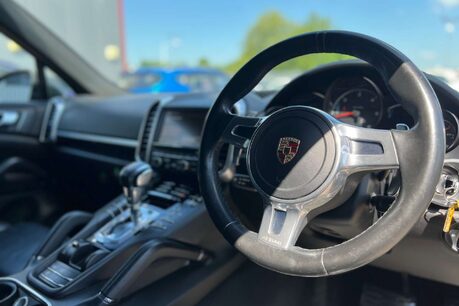 Porsche Cayenne 3.0 TD V6 Tiptronic 4WD Euro 5 (s/s) 5dr 5