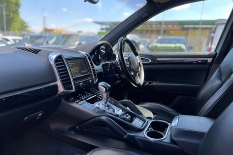 Porsche Cayenne 3.0 TD V6 Tiptronic 4WD Euro 5 (s/s) 5dr 13