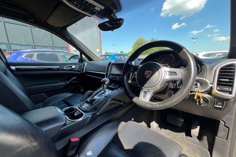 Porsche Cayenne 3.0 TD V6 Tiptronic 4WD Euro 5 (s/s) 5dr 19