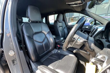 Porsche Cayenne 3.0 TD V6 Tiptronic 4WD Euro 5 (s/s) 5dr 27