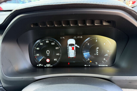 Volvo XC90 2.0 D5 PowerPulse R-Design Auto 4WD Euro 6 (s/s) 5dr 10