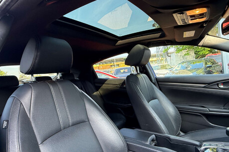 Honda Civic 1.5 VTEC Turbo Prestige Euro 6 (s/s) 5dr 7