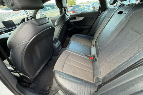 Audi A4 2.0 TDI S line S Tronic Euro 6 (s/s) 5dr 28
