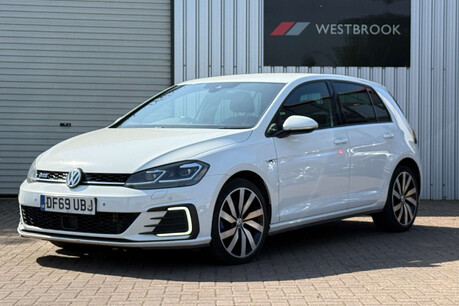 Volkswagen Golf 1.4 TSI 8.7kWh GTE Advance DSG Euro 6 (s/s) 5dr 24