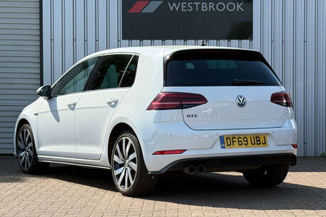 Volkswagen Golf 1.4 TSI 8.7kWh GTE Advance DSG Euro 6 (s/s) 5dr 42