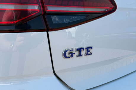 Volkswagen Golf 1.4 TSI 8.7kWh GTE Advance DSG Euro 6 (s/s) 5dr 60