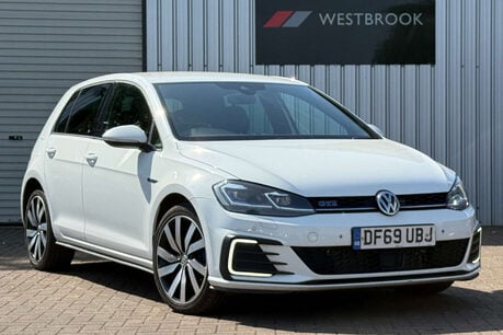 Volkswagen Golf 1.4 TSI 8.7kWh GTE Advance DSG Euro 6 (s/s) 5dr