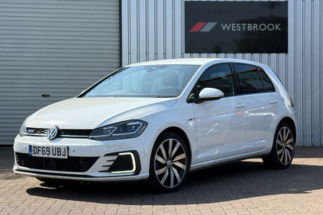Volkswagen Golf 1.4 TSI 8.7kWh GTE Advance DSG Euro 6 (s/s) 5dr 3