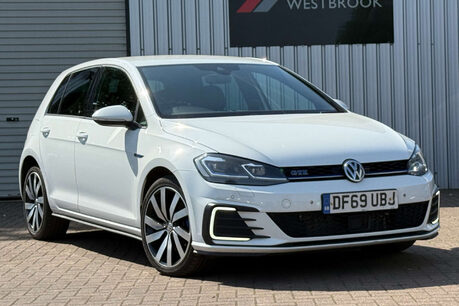 Volkswagen Golf 1.4 TSI 8.7kWh GTE Advance DSG Euro 6 (s/s) 5dr 33