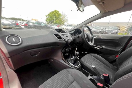 Ford Fiesta 1.0T EcoBoost Zetec Euro 5 (s/s) 5dr 18