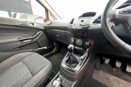 Ford Fiesta 1.0T EcoBoost Zetec Euro 5 (s/s) 5dr 19