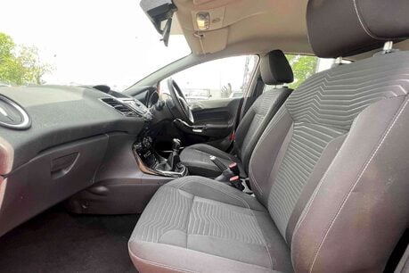 Ford Fiesta 1.0T EcoBoost Zetec Euro 5 (s/s) 5dr 17