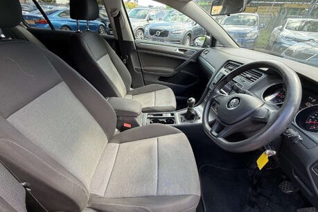 Volkswagen Golf 1.6 TDI BlueMotion Tech S Euro 5 (s/s) 5dr 6