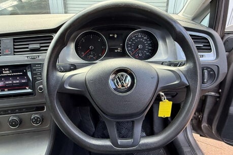Volkswagen Golf 1.6 TDI BlueMotion Tech S Euro 5 (s/s) 5dr 7