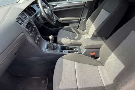 Volkswagen Golf 1.6 TDI BlueMotion Tech S Euro 5 (s/s) 5dr 25
