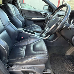 Volvo XC60 2.4 D5 R-Design Lux Nav Geartronic AWD Euro 5 5dr 7