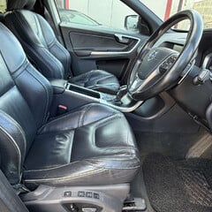 Volvo XC60 2.4 D5 R-Design Lux Nav Geartronic AWD Euro 5 5dr 7