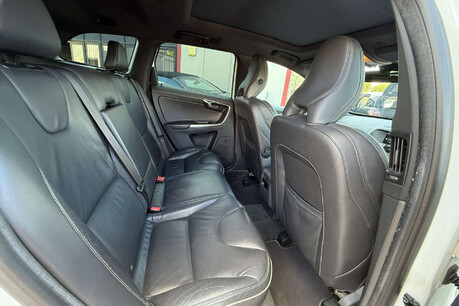 Volvo XC60 2.4 D5 R-Design Lux Nav Geartronic AWD Euro 5 5dr 9