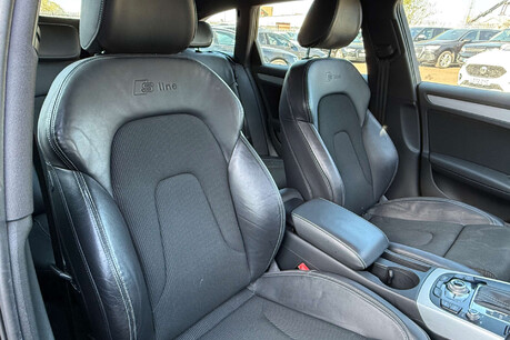 Audi A4 2.0 TDI S line Multitronic Euro 5 (s/s) 5dr 7