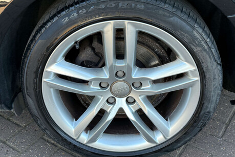 Audi A4 2.0 TDI S line Multitronic Euro 5 (s/s) 5dr 25