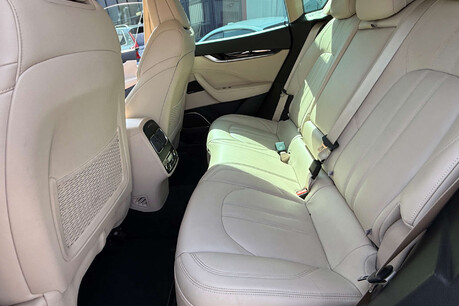 Maserati Levante 3.0D V6 ZF 4WD Euro 6 (s/s) 5dr 30