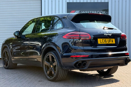 Porsche Cayenne 3.0 V6 E-Hybrid S TiptronicS 4WD Euro 6 (s/s) 5dr 31