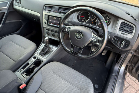 Volkswagen Golf 2.0 TDI BlueMotion Tech SE DSG Euro 5 (s/s) 5dr 6