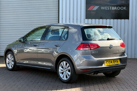 Volkswagen Golf 2.0 TDI BlueMotion Tech SE DSG Euro 5 (s/s) 5dr 29