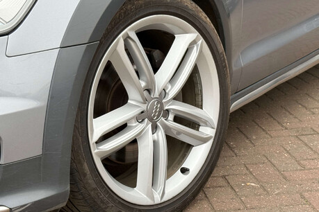 Audi A6 Allroad 3.0 TDI V6 Sport Estate 5dr Diesel S Tronic quattro Euro 6 (s/s) (272 ps) 34