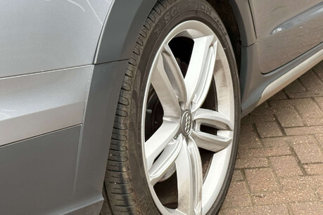 Audi A6 Allroad 3.0 TDI V6 Sport Estate 5dr Diesel S Tronic quattro Euro 6 (s/s) (272 ps) 29