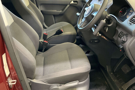Volkswagen Caddy Life 1.6 TDI CR MPV 5dr Diesel DSG Euro 5 (102 ps) 6