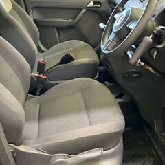 Volkswagen Caddy Life 1.6 TDI CR MPV 5dr Diesel DSG Euro 5 (102 ps) 6