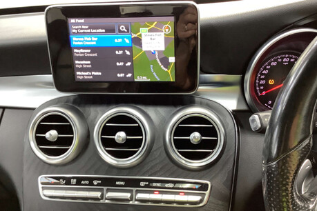 Mercedes-Benz C Class 2.1 C300dh AMG Line (Premium) Saloon 4dr Diesel Hybrid G-Tronic+ Euro 6 (s/ 11