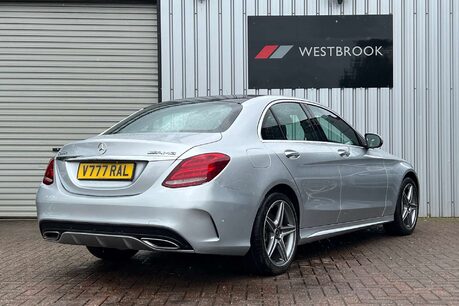 Mercedes-Benz C Class 2.1 C300dh AMG Line (Premium) Saloon 4dr Diesel Hybrid G-Tronic+ Euro 6 (s/ 9