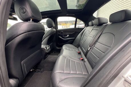 Mercedes-Benz C Class 2.1 C300dh AMG Line (Premium) Saloon 4dr Diesel Hybrid G-Tronic+ Euro 6 (s/ 33