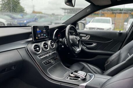 Mercedes-Benz C Class 2.1 C300dh AMG Line (Premium) Saloon 4dr Diesel Hybrid G-Tronic+ Euro 6 (s/ 38