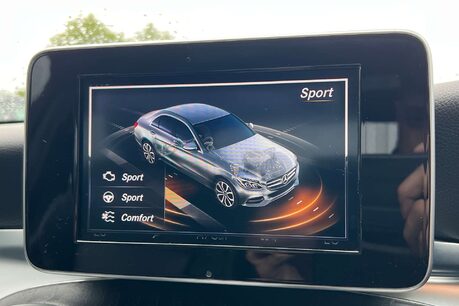 Mercedes-Benz C Class 2.1 C300dh AMG Line (Premium) Saloon 4dr Diesel Hybrid G-Tronic+ Euro 6 (s/ 62