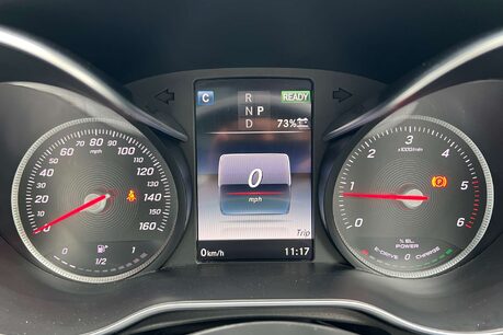 Mercedes-Benz C Class 2.1 C300dh AMG Line (Premium) Saloon 4dr Diesel Hybrid G-Tronic+ Euro 6 (s/ 73