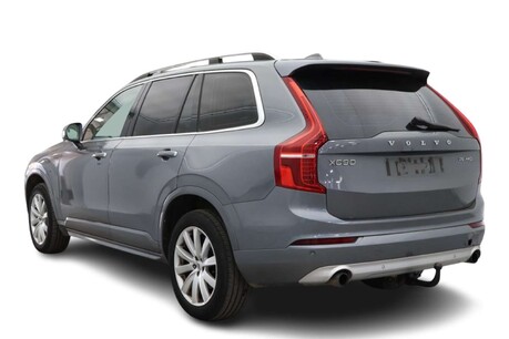 Volvo XC90 2.0 D5 Momentum SUV 5dr Diesel Geartronic 4WD Euro 6 (s/s) (225 ps) 5