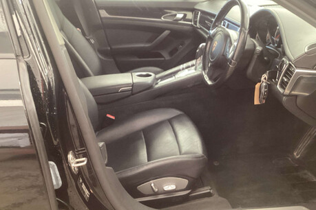 Porsche Panamera 3.0D V6 Hatchback 5dr Diesel TiptronicS Euro 5 (250 ps) 8