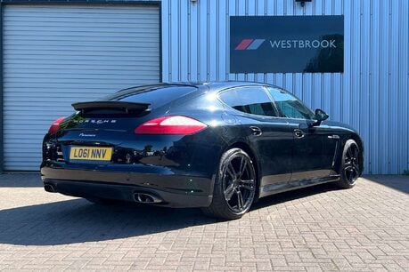 Porsche Panamera 3.0D V6 Hatchback 5dr Diesel TiptronicS Euro 5 (250 ps) 8