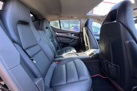 Porsche Panamera 3.0D V6 Hatchback 5dr Diesel TiptronicS Euro 5 (250 ps) 29