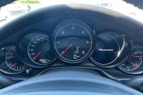 Porsche Panamera 3.0D V6 Hatchback 5dr Diesel TiptronicS Euro 5 (250 ps) 70