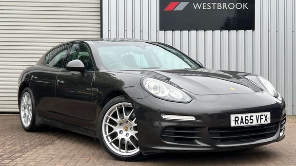 Porsche Panamera 3.0D V6 Hatchback 5dr Diesel TiptronicS Euro 5 (s/s) (300 ps) Service History