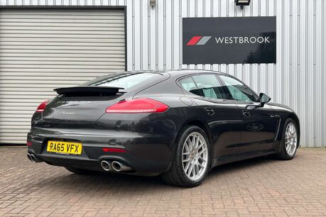 Porsche Panamera 3.0D V6 Hatchback 5dr Diesel TiptronicS Euro 5 (s/s) (300 ps) 9