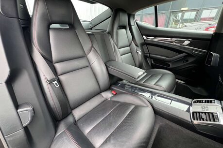 Porsche Panamera 3.0D V6 Hatchback 5dr Diesel TiptronicS Euro 5 (s/s) (300 ps) 26